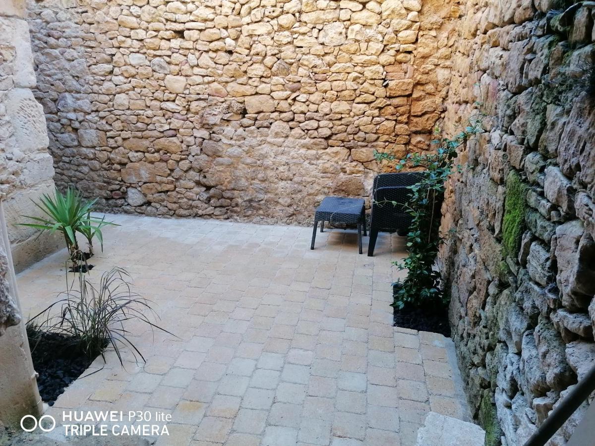 Patio En Perigord Apartment Lalinde Bagian luar foto